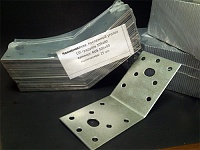 Крепежный уголок под 135° (KUS)